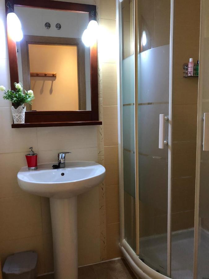 Hostal Tirso Plaza Madrid Exteriör bild